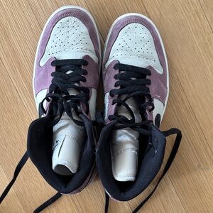 Nike Women's High-Top Sneakers in Mauve, White & Black